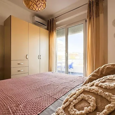 Ariana Apartment *